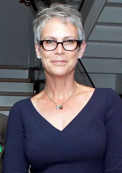 Jamie Lee Curtis’ Measurements: Bra Size, Height, Weight and。